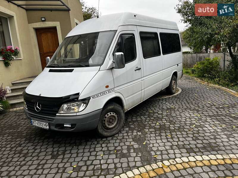 Микроавтобус грузовой (до 3,5т) Mercedes-Benz Sprinter 2001 в Коломые
