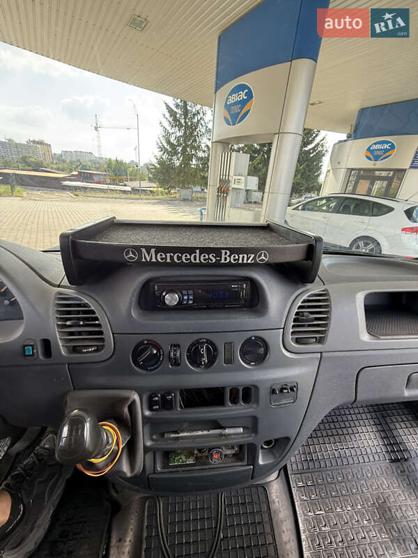 Грузовой фургон Mercedes-Benz Sprinter 2004 в Хмельницком
