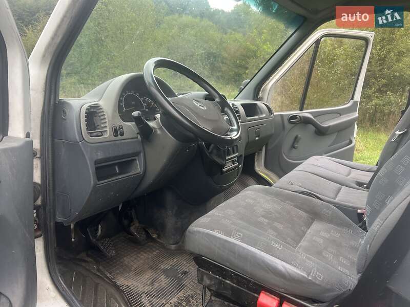 Тентованый Mercedes-Benz Sprinter 2006 в Добромиле