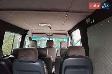 Микроавтобус Mercedes-Benz Sprinter 2005 в  фото 11 Микроавтобус Mercedes-Benz Sprinter 2005 в