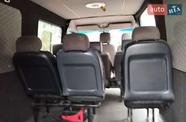 Микроавтобус Mercedes-Benz Sprinter 2005 в  фото 10 Микроавтобус Mercedes-Benz Sprinter 2005 в