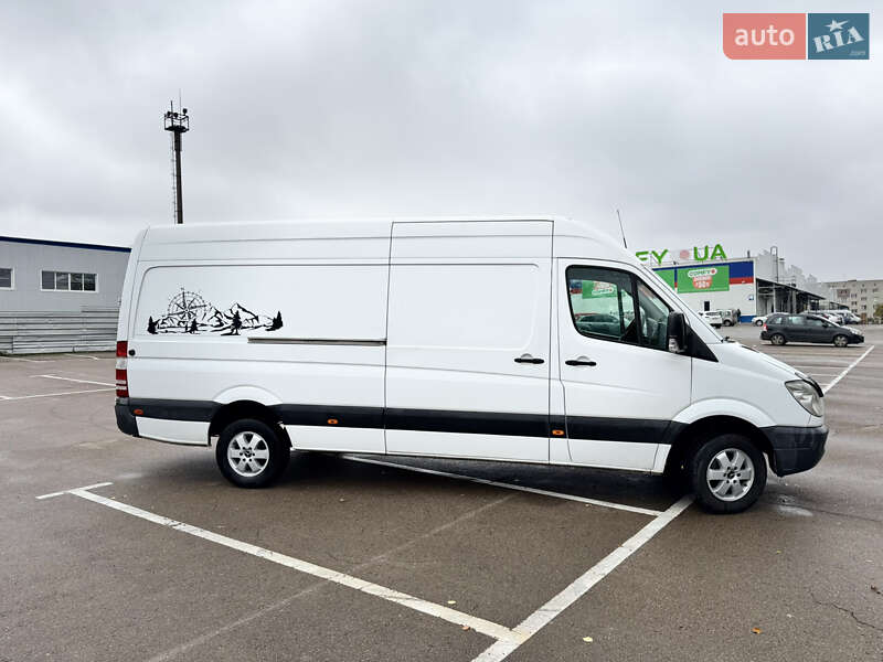 Грузовой фургон Mercedes-Benz Sprinter 2011 в Ровно