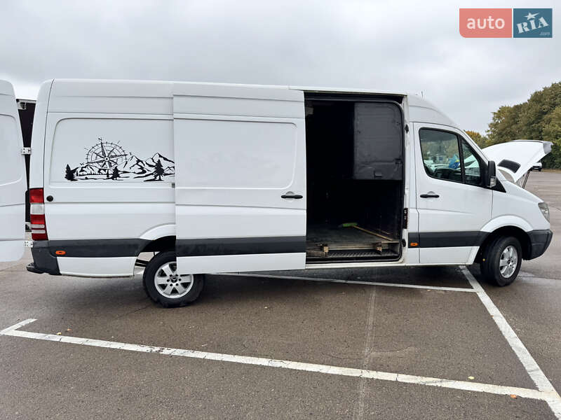 Грузовой фургон Mercedes-Benz Sprinter 2011 в Ровно