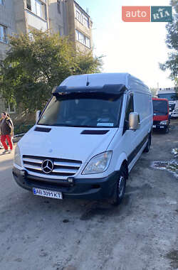 Грузовой фургон Mercedes-Benz Sprinter 2009 в 