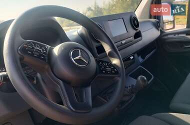 Грузовой фургон Mercedes-Benz Sprinter 2019 в  фото 15 Грузовой фургон Mercedes-Benz Sprinter 2019 в