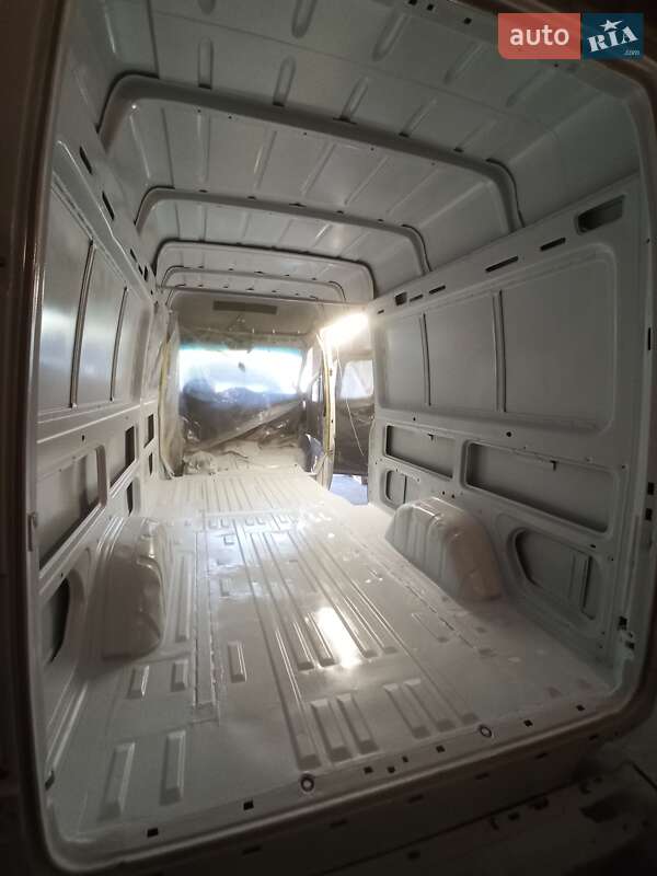 Вантажопасажирський фургон Mercedes-Benz Sprinter 2005 в Тернополі