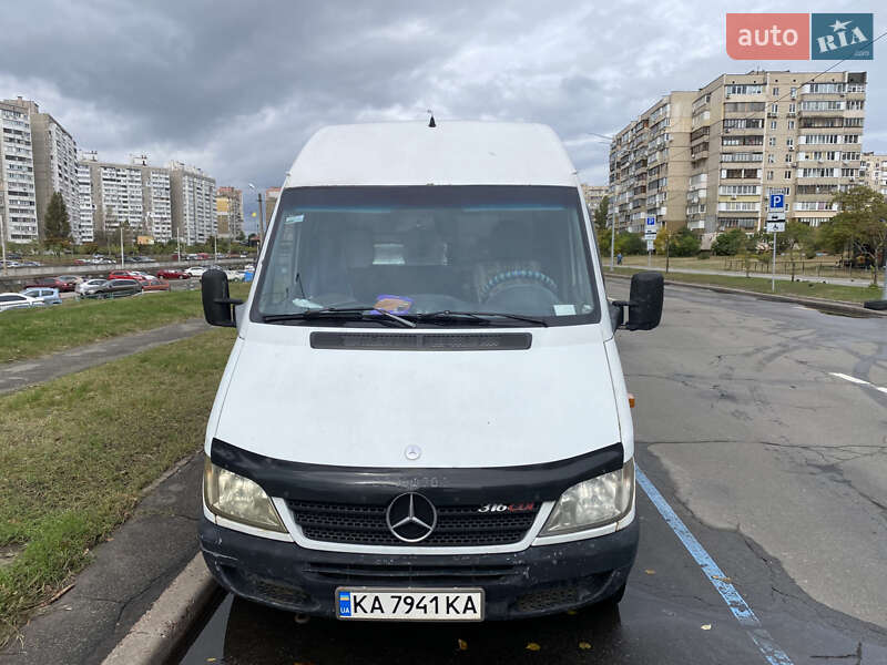 Mercedes-Benz Sprinter 2004