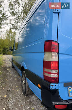 Микроавтобус грузовой (до 3,5т) Mercedes-Benz Sprinter 2011 в 
