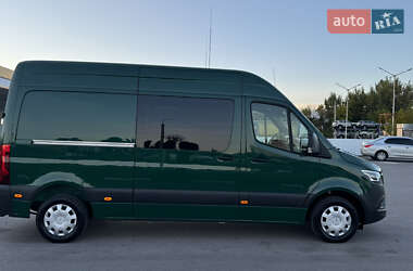 Вантажний фургон Mercedes-Benz Sprinter 2022 в 