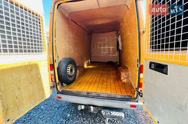 Микроавтобус грузовой (до 3,5т) Mercedes-Benz Sprinter 2000 в 