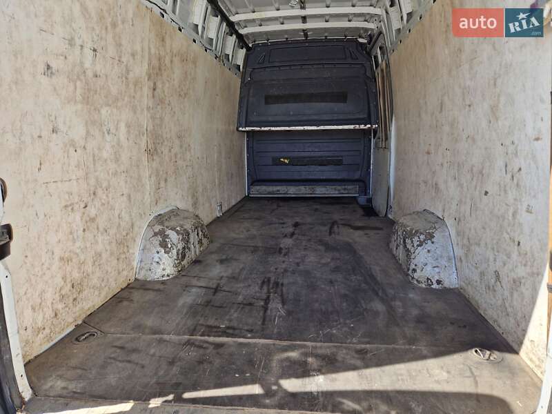 Вантажний фургон Mercedes-Benz Sprinter 2015 в Тернополі фото 2 Вантажний фургон Mercedes-Benz Sprinter 2015 в Тернополі