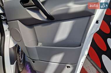 Грузовой фургон Mercedes-Benz Sprinter 2015 в 