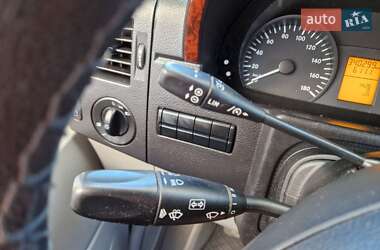 Грузовой фургон Mercedes-Benz Sprinter 2015 в 