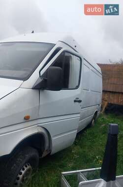 Грузовой фургон Mercedes-Benz Sprinter 1998 в 