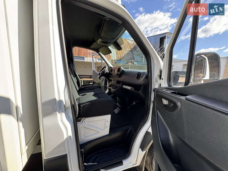 Вантажний фургон Mercedes-Benz Sprinter 2020 в Бердичеві