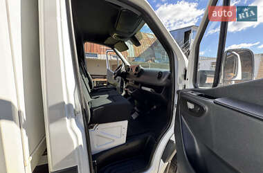 Грузовой фургон Mercedes-Benz Sprinter 2020 в 