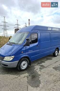 Грузовой фургон Mercedes-Benz Sprinter 2000 в 