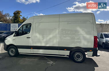 Грузовой фургон Mercedes-Benz Sprinter 2021 в 