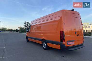 Грузовой фургон Mercedes-Benz Sprinter 2021 в 