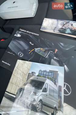 Грузовой фургон Mercedes-Benz Sprinter 2021 в 