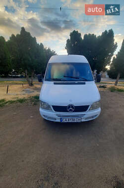 Грузопассажирский фургон Mercedes-Benz Sprinter 2005 в 
