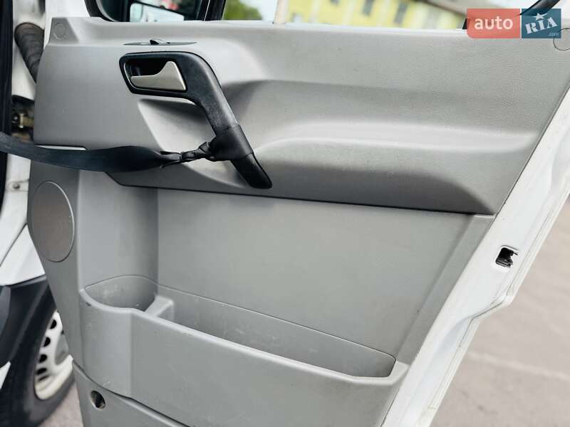 Мікроавтобус Mercedes-Benz Sprinter 2014 в Дніпрі фото 38 Мікроавтобус Mercedes-Benz Sprinter 2014 в Дніпрі
