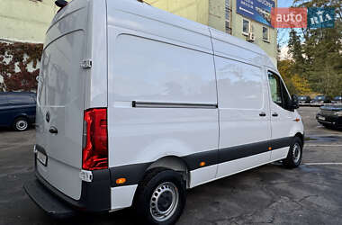 Грузовой фургон Mercedes-Benz Sprinter 2024 в 