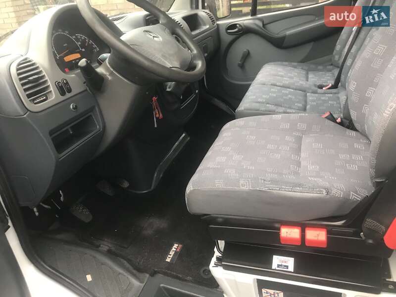 Грузовой фургон Mercedes-Benz Sprinter 2005 в Луцке