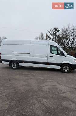 Грузовой фургон Mercedes-Benz Sprinter 2012 в 