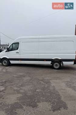 Грузовой фургон Mercedes-Benz Sprinter 2012 в 