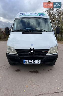 Грузовой фургон Mercedes-Benz Sprinter 2001 в 