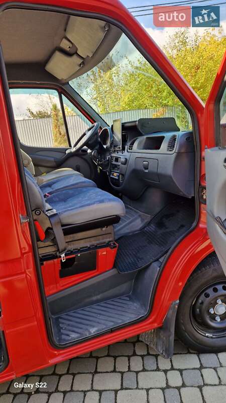 Вантажопасажирський фургон Mercedes-Benz Sprinter 2005 в Івано-Франківську