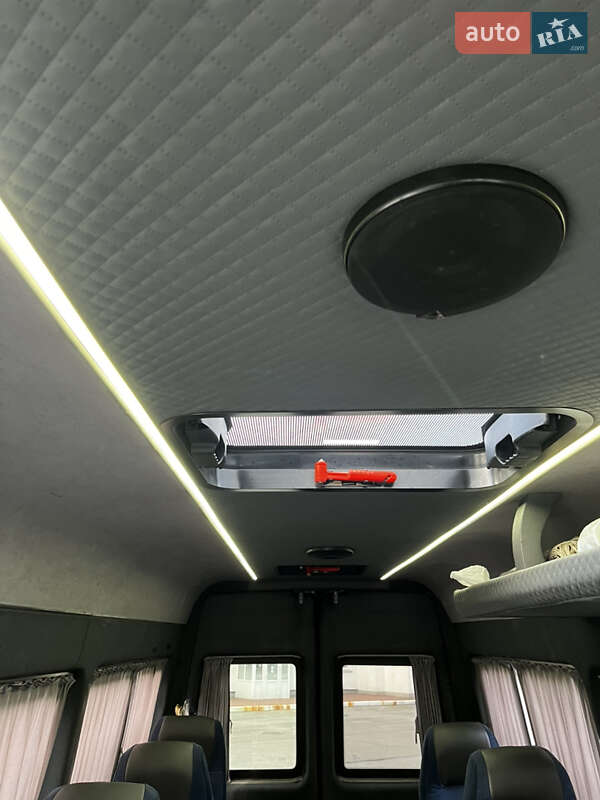 Мікроавтобус Mercedes-Benz Sprinter 2002 в Києві