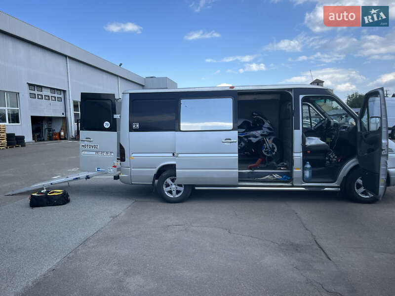 Грузовой фургон Mercedes-Benz Sprinter 2001 в Киеве