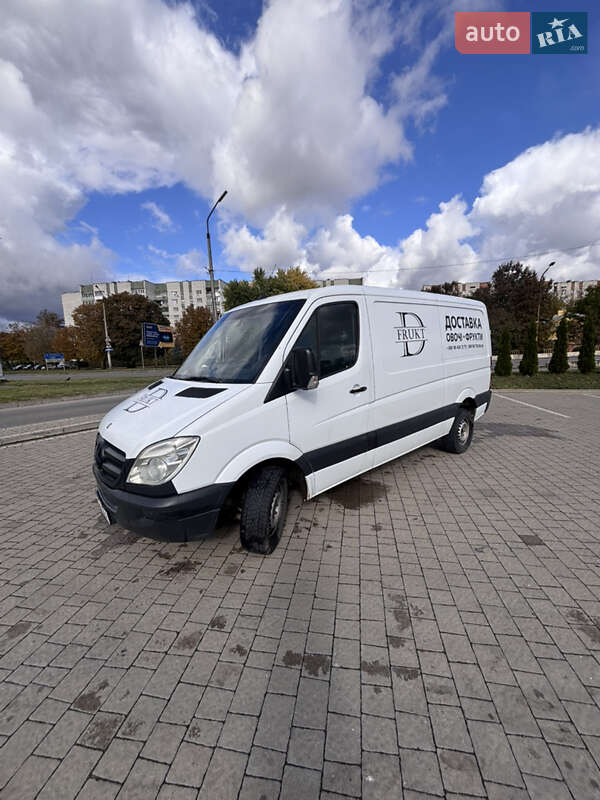 Вантажний фургон Mercedes-Benz Sprinter 2007 в Дрогобичі фото Вантажний фургон Mercedes-Benz Sprinter 2007 в Дрогобичі