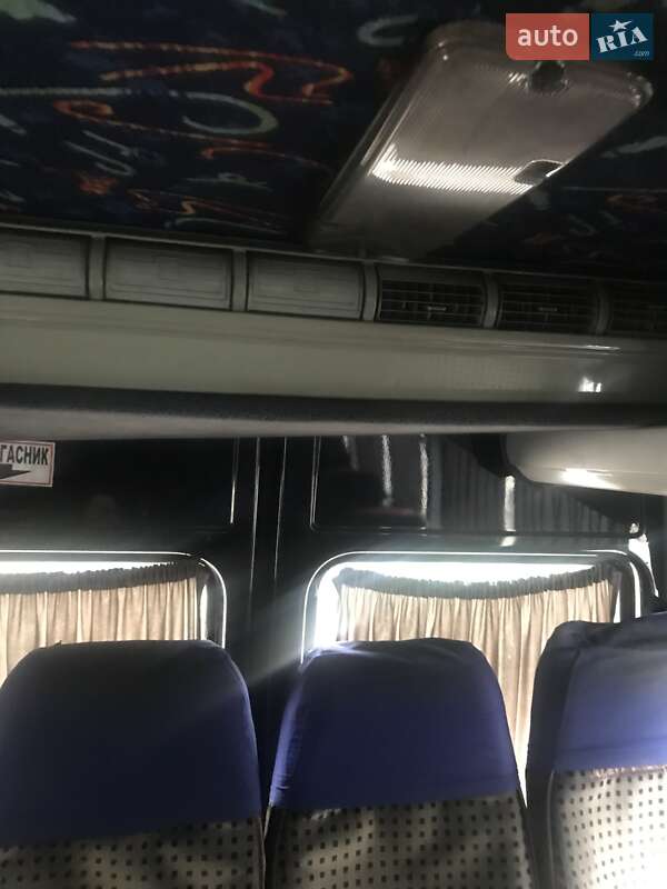 Приміський автобус Mercedes-Benz Sprinter 2001 в Білій Церкві фото Приміський автобус Mercedes-Benz Sprinter 2001 в Білій Церкві