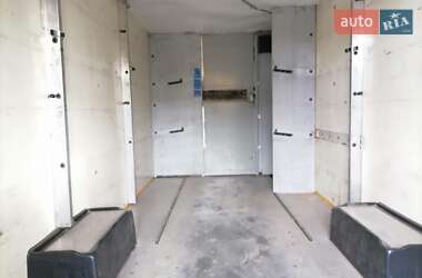 Грузовой фургон Mercedes-Benz Sprinter 2001 в  фото 5 Грузовой фургон Mercedes-Benz Sprinter 2001 в