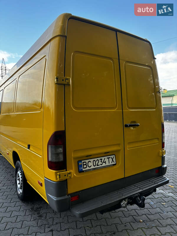 Вантажопасажирський фургон Mercedes-Benz Sprinter 2004 в Львові фото 5 Вантажопасажирський фургон Mercedes-Benz Sprinter 2004 в Львові