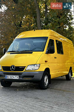 Грузопассажирский фургон Mercedes-Benz Sprinter 2004 в  фото 14 Грузопассажирский фургон Mercedes-Benz Sprinter 2004 в