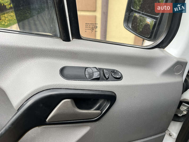 Микроавтобус грузовой (до 3,5т) Mercedes-Benz Sprinter 2012 в Киеве