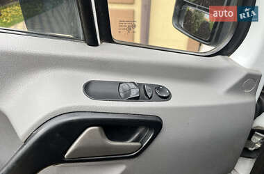 Микроавтобус грузовой (до 3,5т) Mercedes-Benz Sprinter 2012 в 
