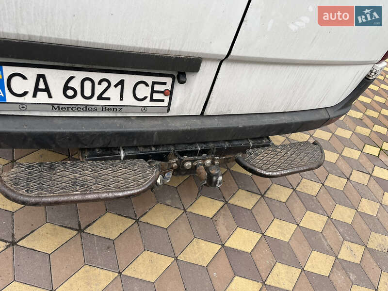 Микроавтобус грузовой (до 3,5т) Mercedes-Benz Sprinter 2012 в Киеве