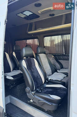 Микроавтобус Mercedes-Benz Sprinter 2012 в 