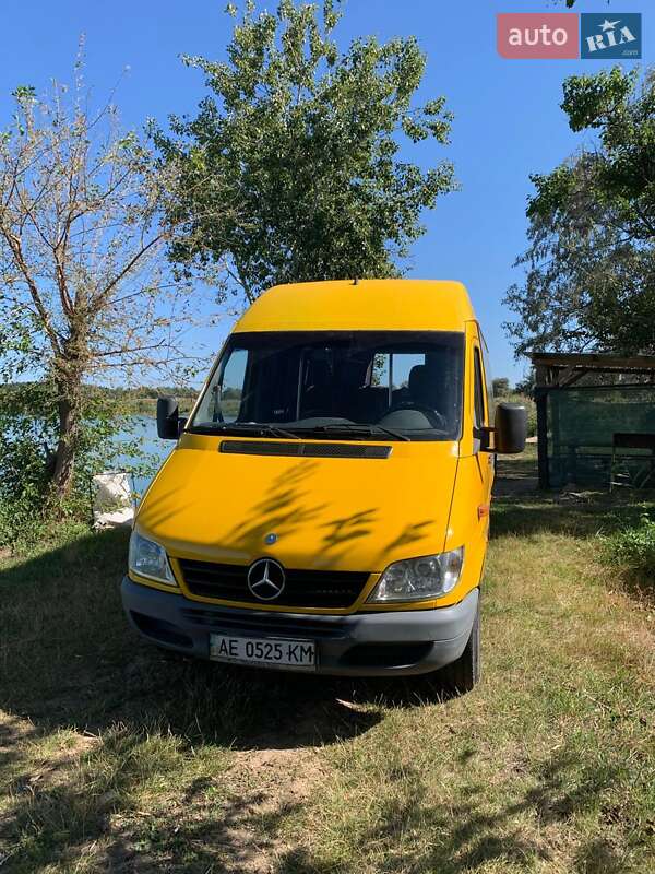 Mercedes-Benz Sprinter 2004