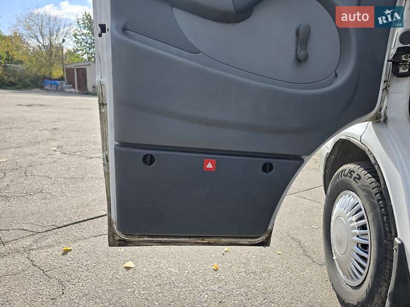 Грузовой фургон Mercedes-Benz Sprinter 2003 в Виннице фото 6 Грузовой фургон Mercedes-Benz Sprinter 2003 в Виннице