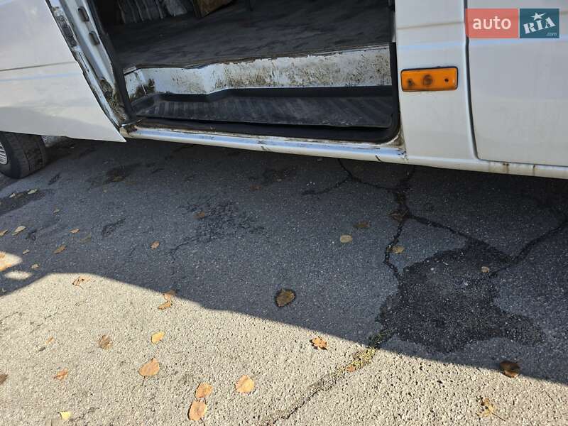 Грузовой фургон Mercedes-Benz Sprinter 2003 в Виннице фото 11 Грузовой фургон Mercedes-Benz Sprinter 2003 в Виннице