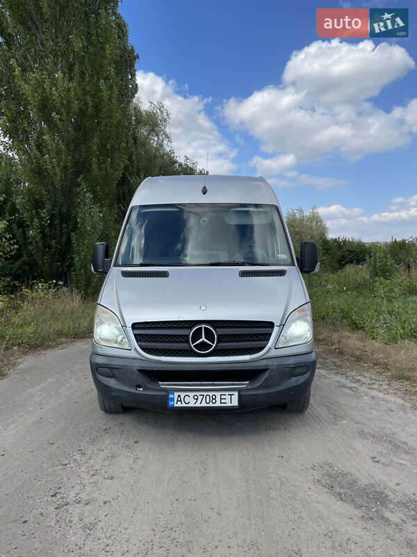Грузовой фургон Mercedes-Benz Sprinter 2011 в Луцке