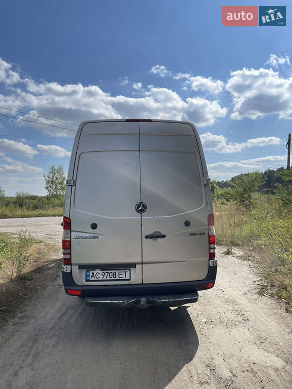 Грузовой фургон Mercedes-Benz Sprinter 2011 в Луцке