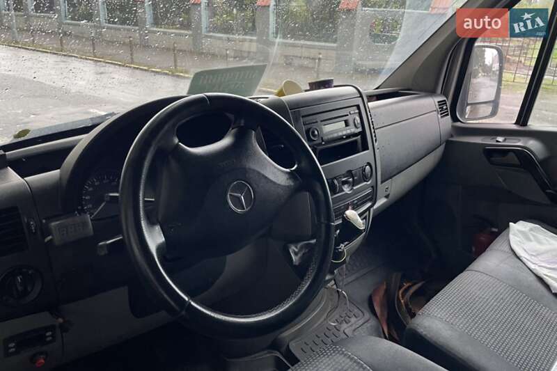 Вантажний фургон Mercedes-Benz Sprinter 2008 в Чернівцях фото 4 Вантажний фургон Mercedes-Benz Sprinter 2008 в Чернівцях
