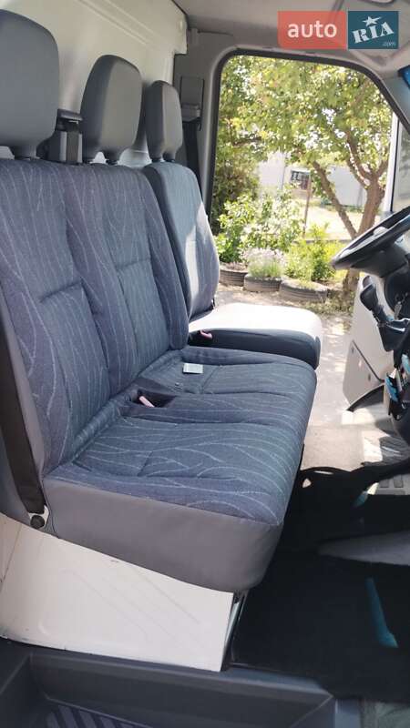 Грузовой фургон Mercedes-Benz Sprinter 2005 в Бердичеве фото 20 Грузовой фургон Mercedes-Benz Sprinter 2005 в Бердичеве